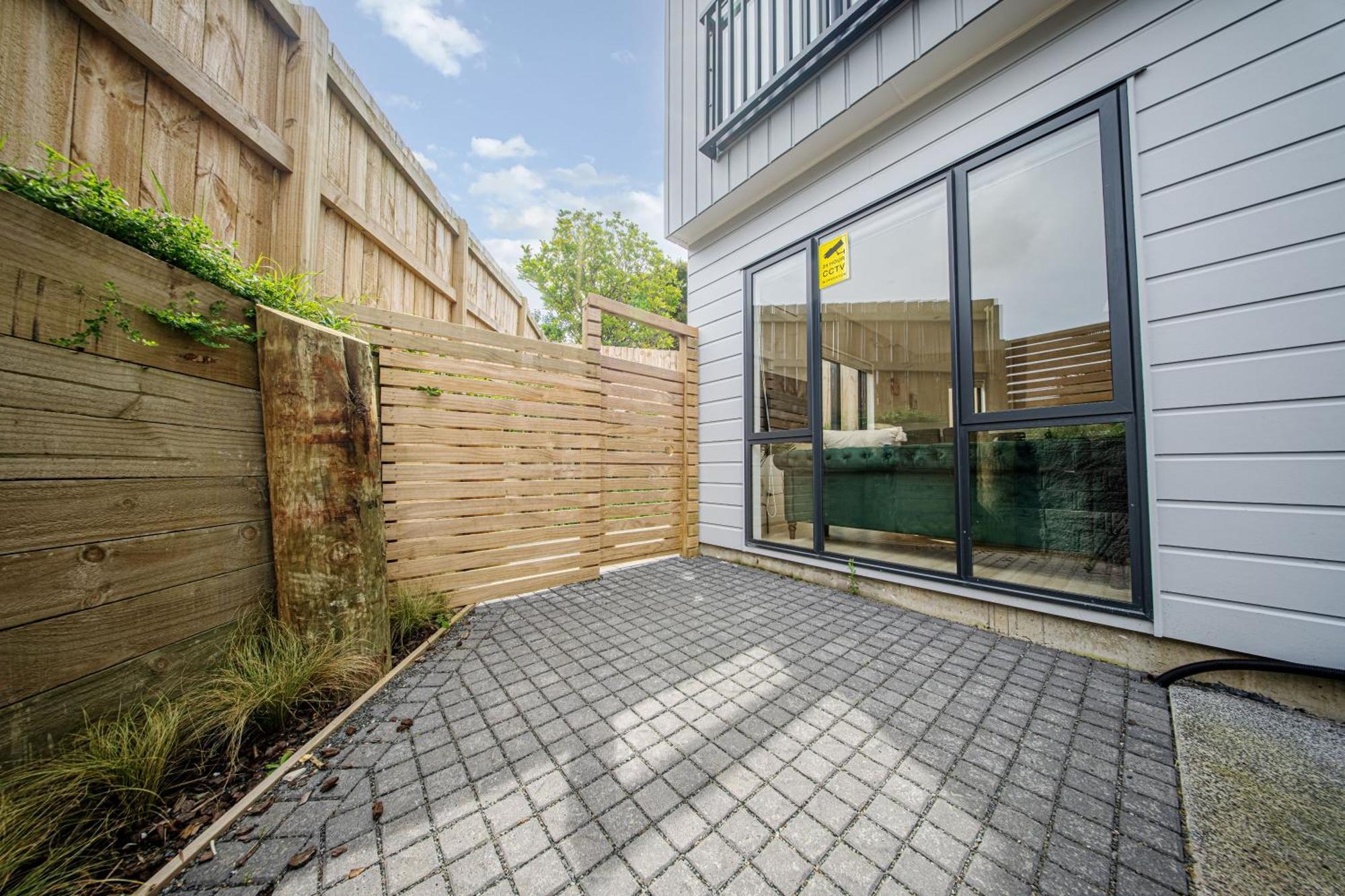 West Harbour Modern 4-Bedroom Retreat Auckland Exterior foto