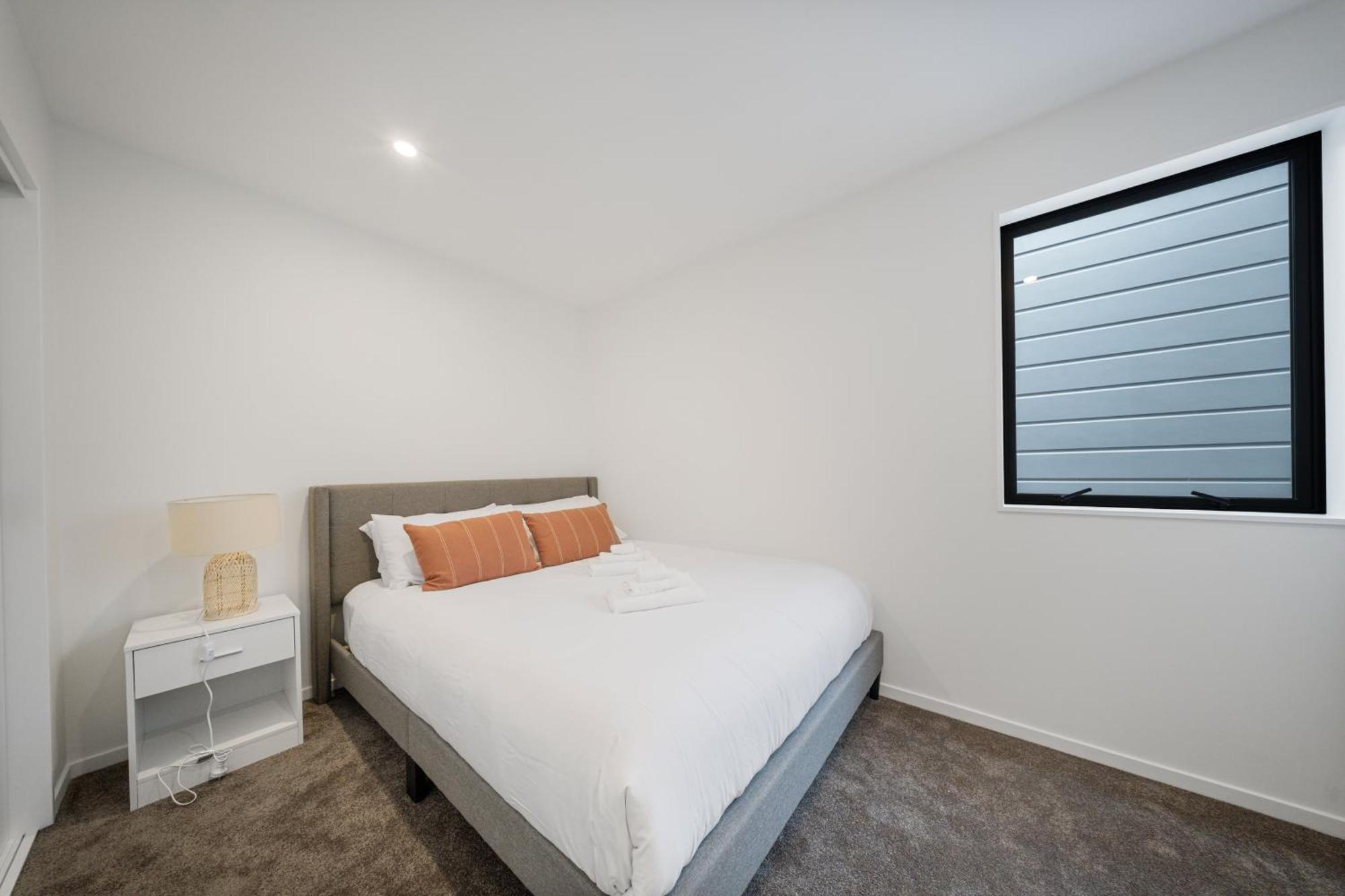 West Harbour Modern 4-Bedroom Retreat Auckland Exterior foto